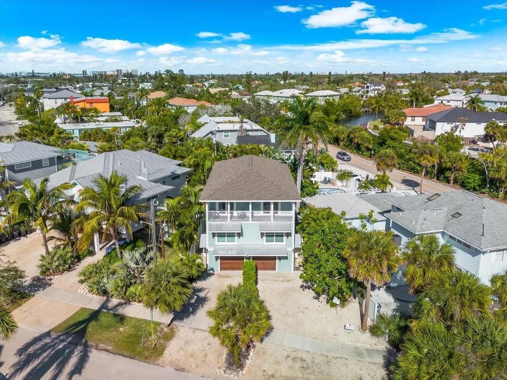 355 Calle Miramar Sarasota FL 34242