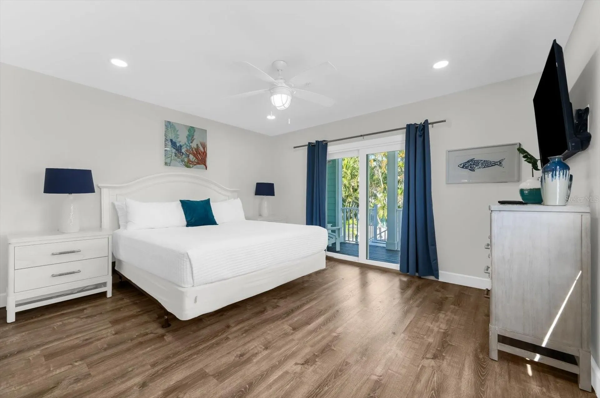355 Calle Miramar Sarasota FL 34242