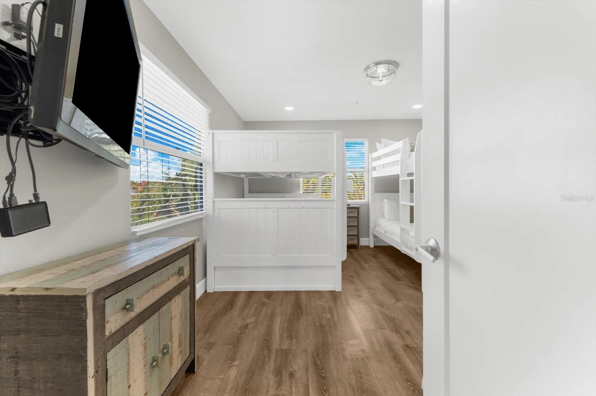 355 Calle Miramar Sarasota FL 34242