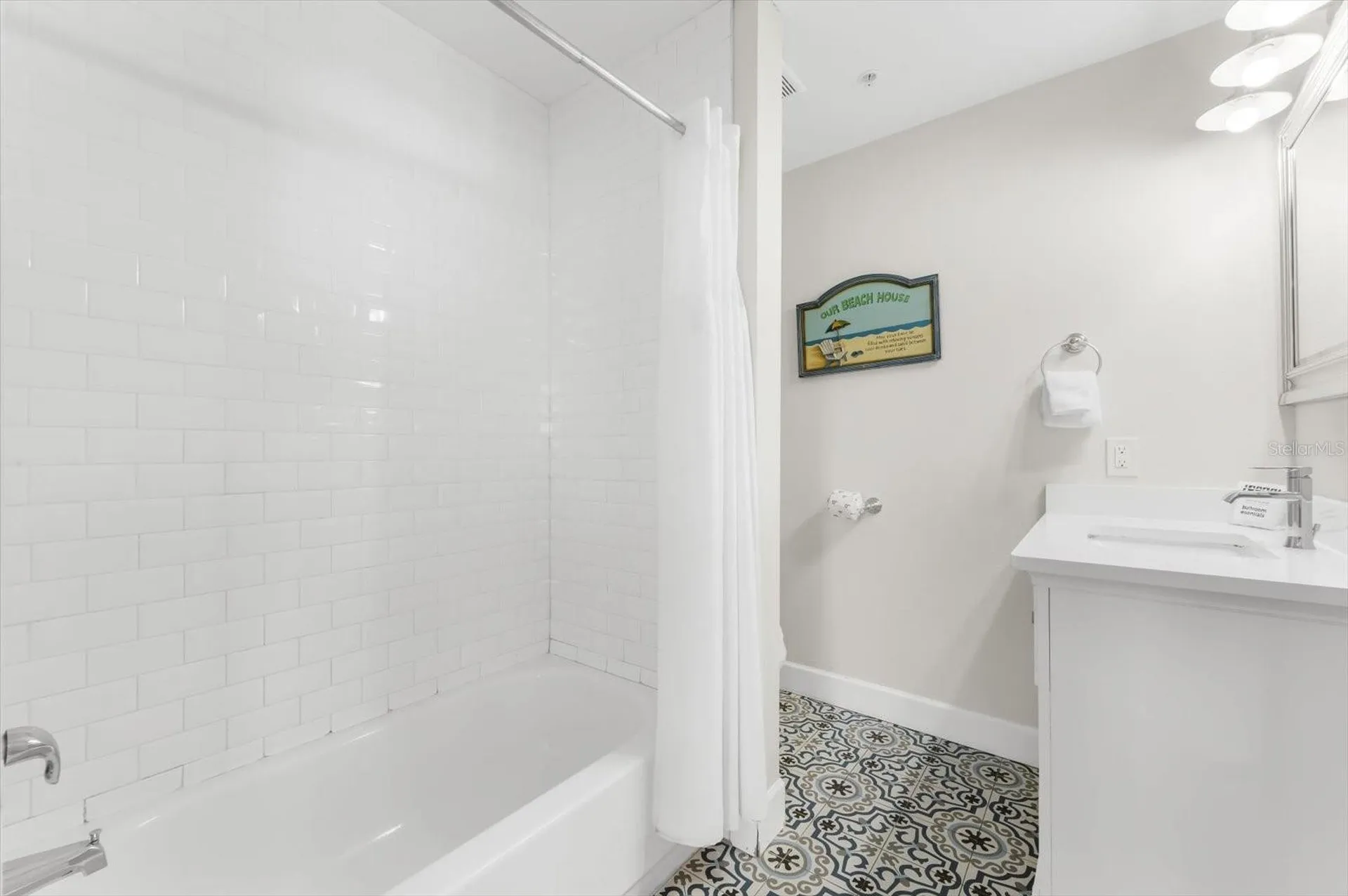 355 Calle Miramar Sarasota FL 34242