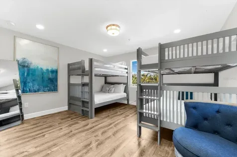 355 Calle Miramar Sarasota FL 34242