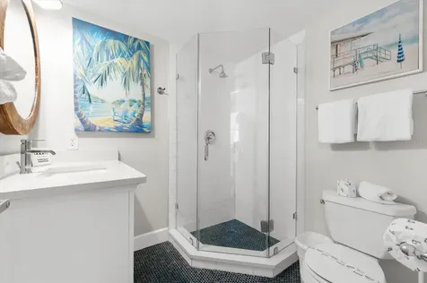 355 Calle Miramar Sarasota FL 34242