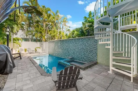 355 Calle Miramar Sarasota FL 34242