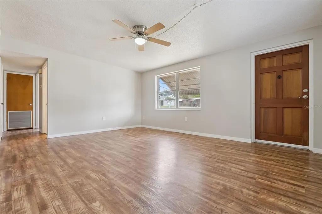 106 Lantern Lane Winter Haven FL 33884