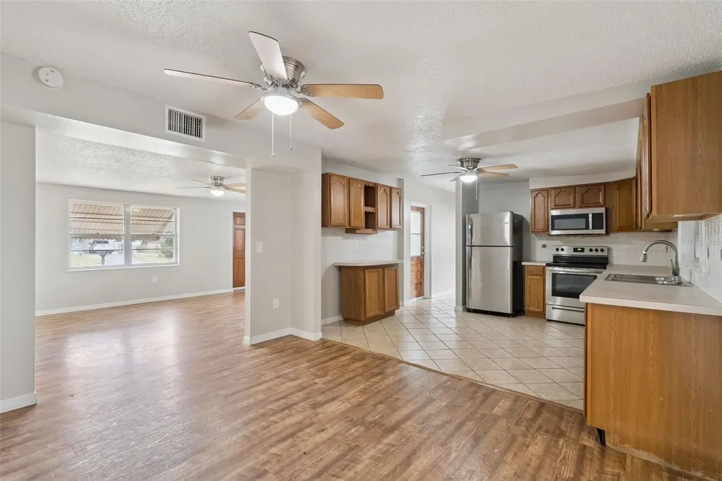 106 Lantern Lane Winter Haven FL 33884