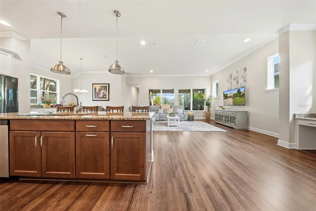 13930 Swallow Hill Drive Lithia FL 33547