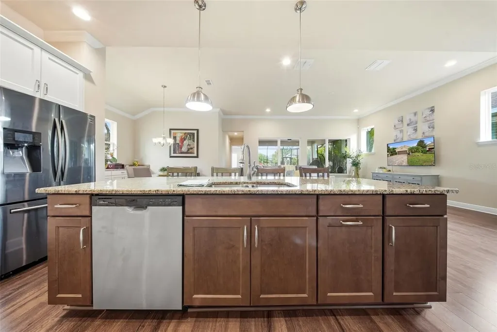 13930 Swallow Hill Drive Lithia FL 33547
