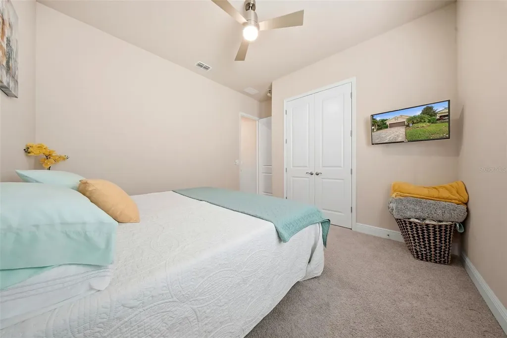 13930 Swallow Hill Drive Lithia FL 33547
