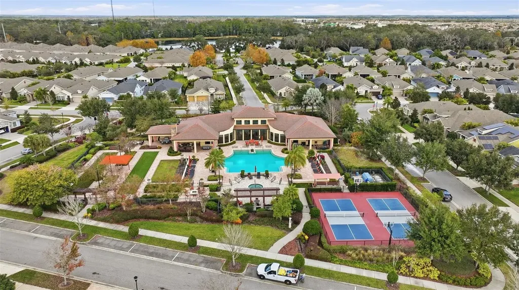 13930 Swallow Hill Drive Lithia FL 33547