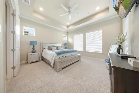 13930 Swallow Hill Drive Lithia FL 33547