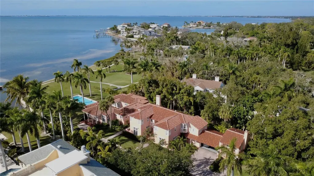 4511 Bay Shore Road Sarasota FL 34234