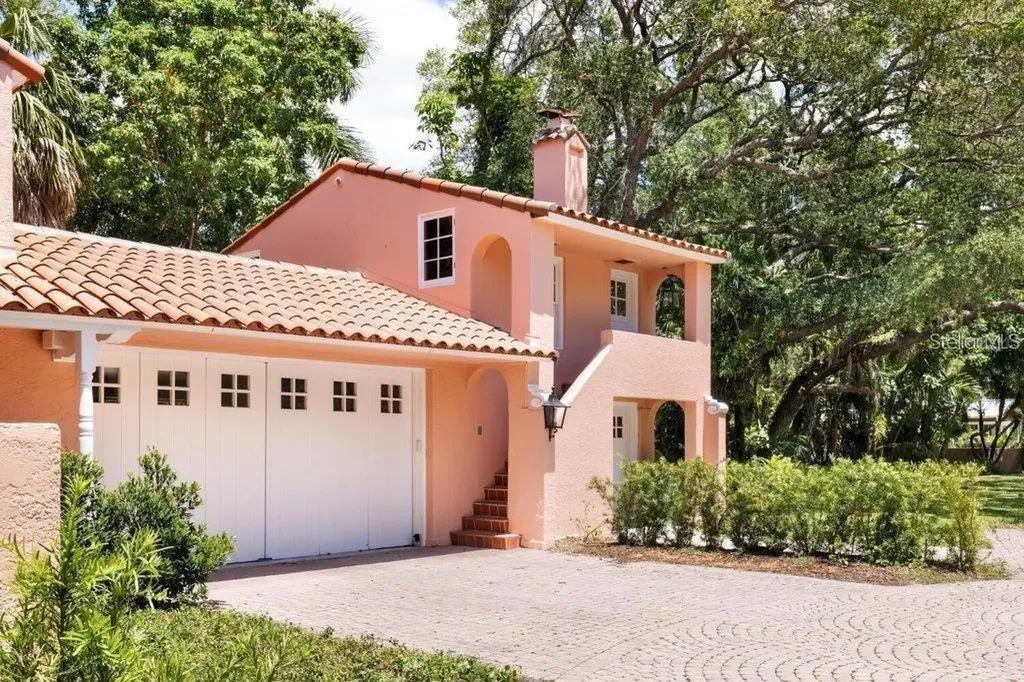 4511 Bay Shore Road Sarasota FL 34234