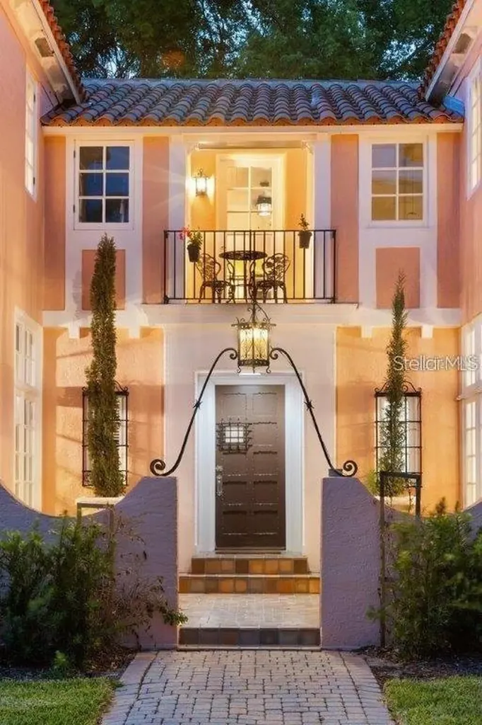 4511 Bay Shore Road Sarasota FL 34234