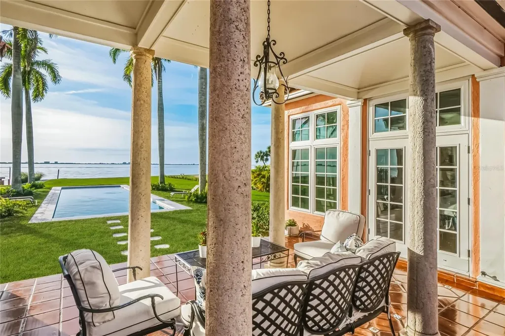 4511 Bay Shore Road Sarasota FL 34234