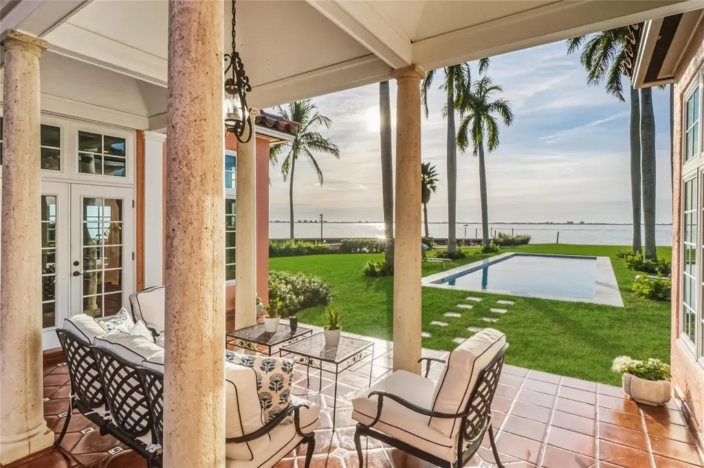 4511 Bay Shore Road Sarasota FL 34234
