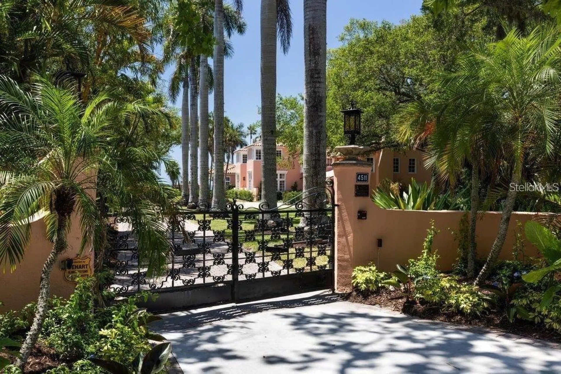 4511 Bay Shore Road Sarasota FL 34234