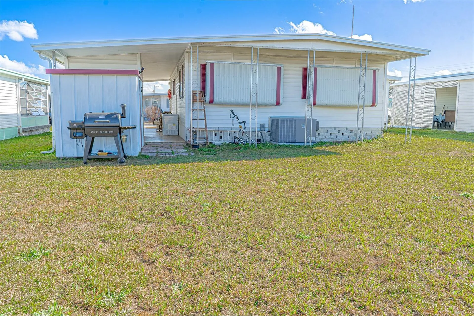 4603 Newcomb Avenue Zephyrhills FL 33541