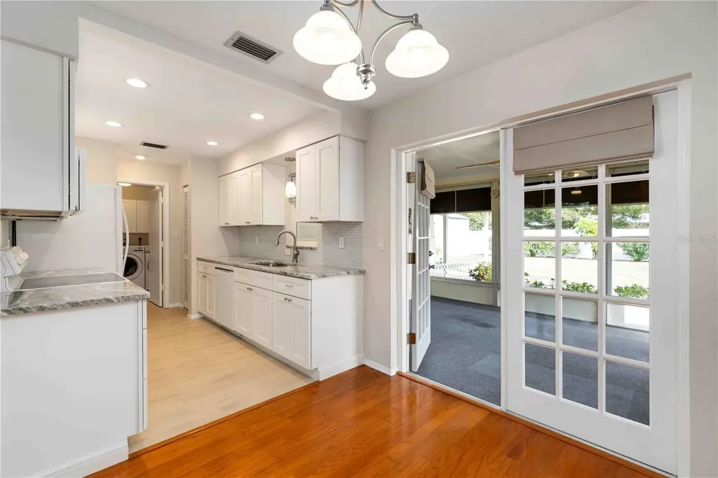 2705 Amanda Drive Sarasota FL 34232