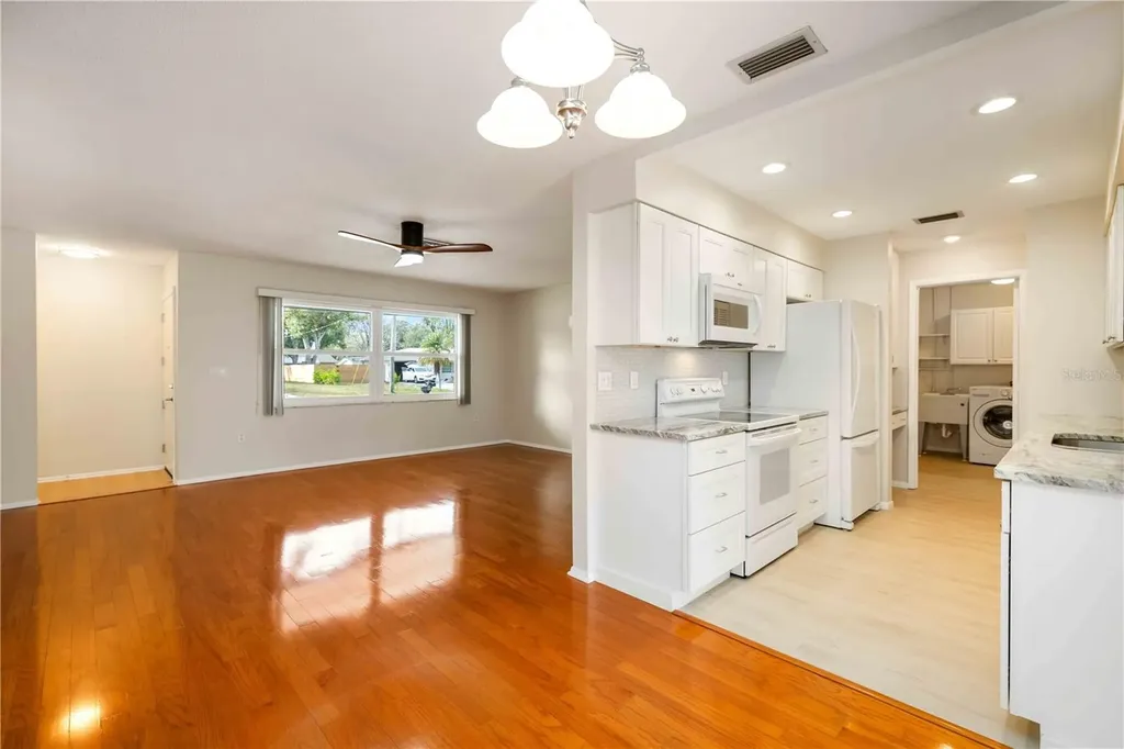 2705 Amanda Drive Sarasota FL 34232