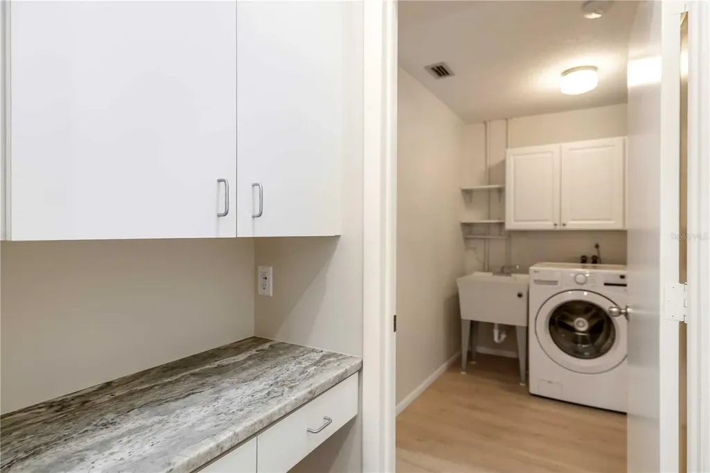 2705 Amanda Drive Sarasota FL 34232