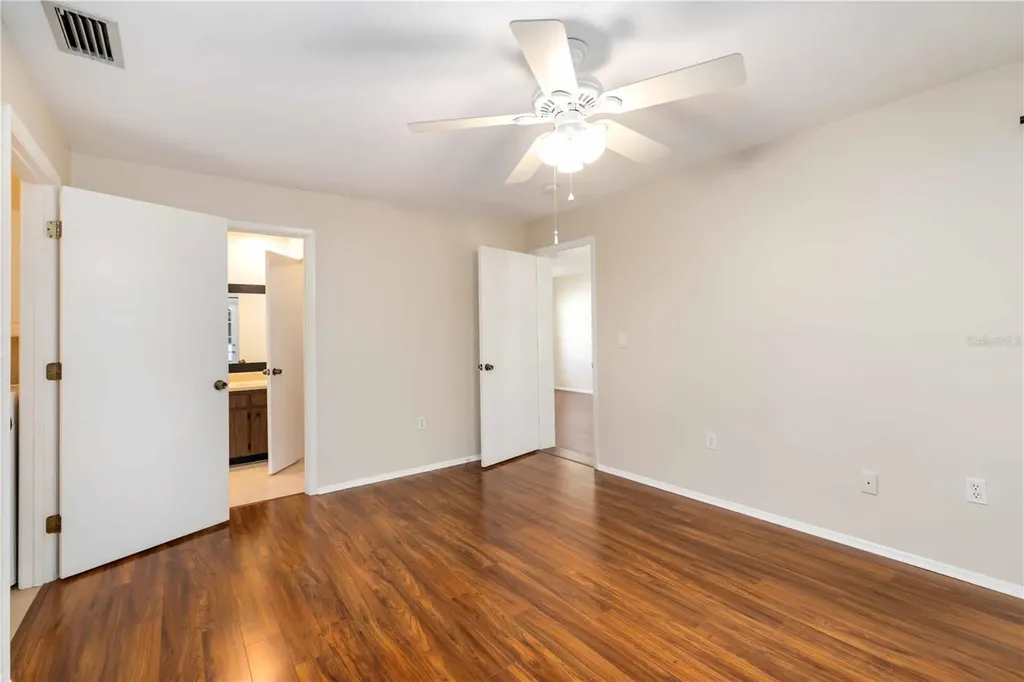 2705 Amanda Drive Sarasota FL 34232