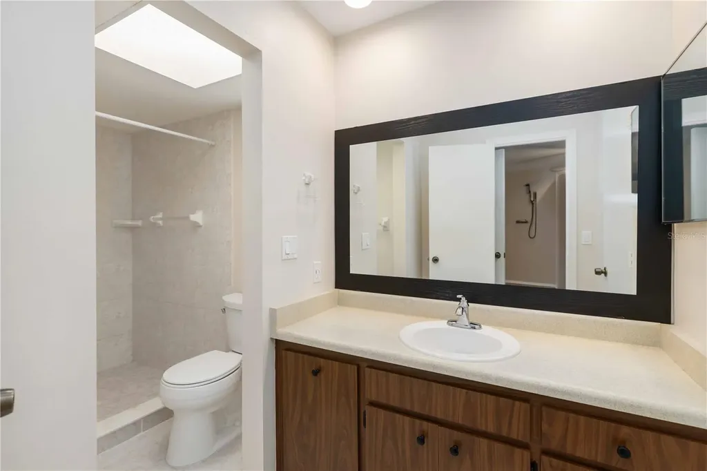 2705 Amanda Drive Sarasota FL 34232