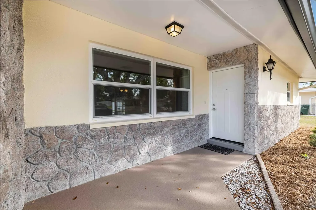 2705 Amanda Drive Sarasota FL 34232