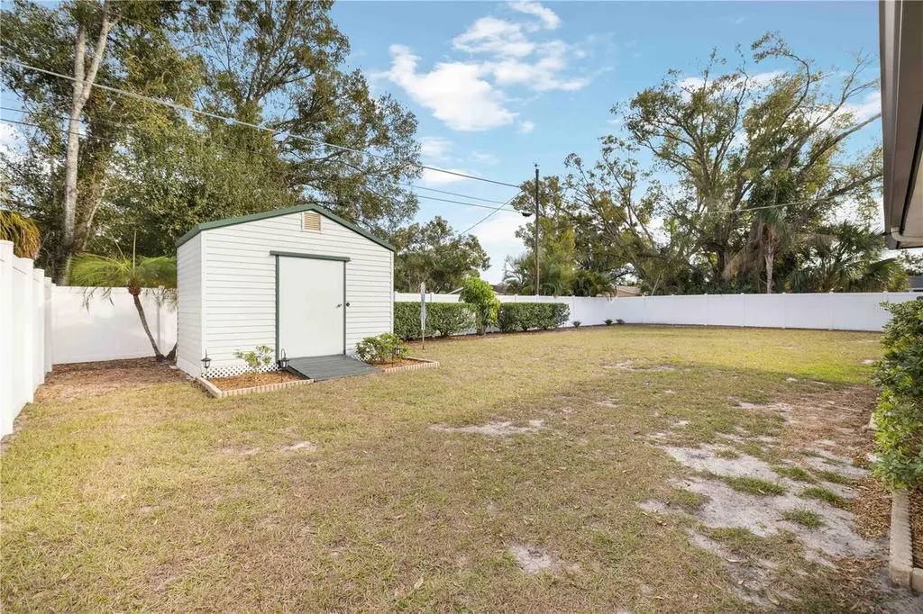 2705 Amanda Drive Sarasota FL 34232