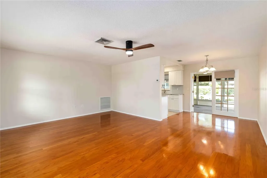 2705 Amanda Drive Sarasota FL 34232