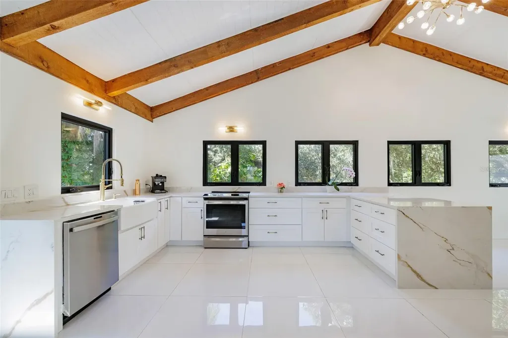 19481/483 S River Road Alva FL 33920