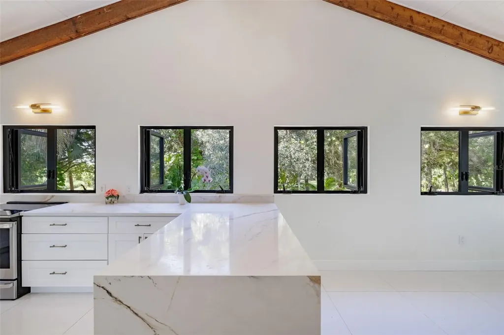 19481/483 S River Road Alva FL 33920