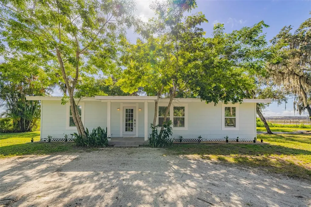 19481/483 S River Road Alva FL 33920