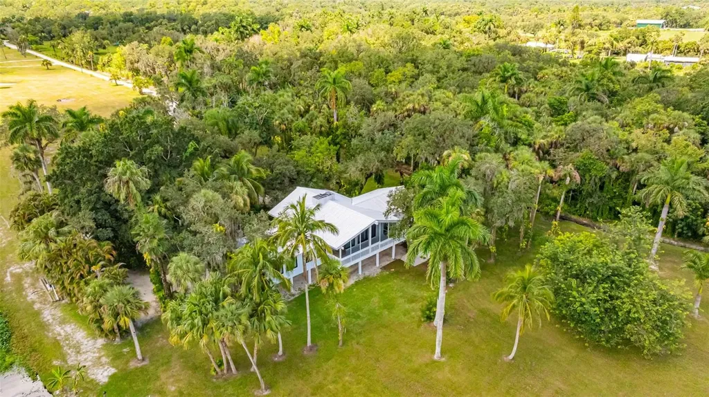 19481/483 S River Road Alva FL 33920