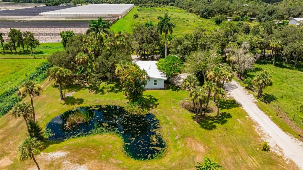 19481/483 S River Road Alva FL 33920