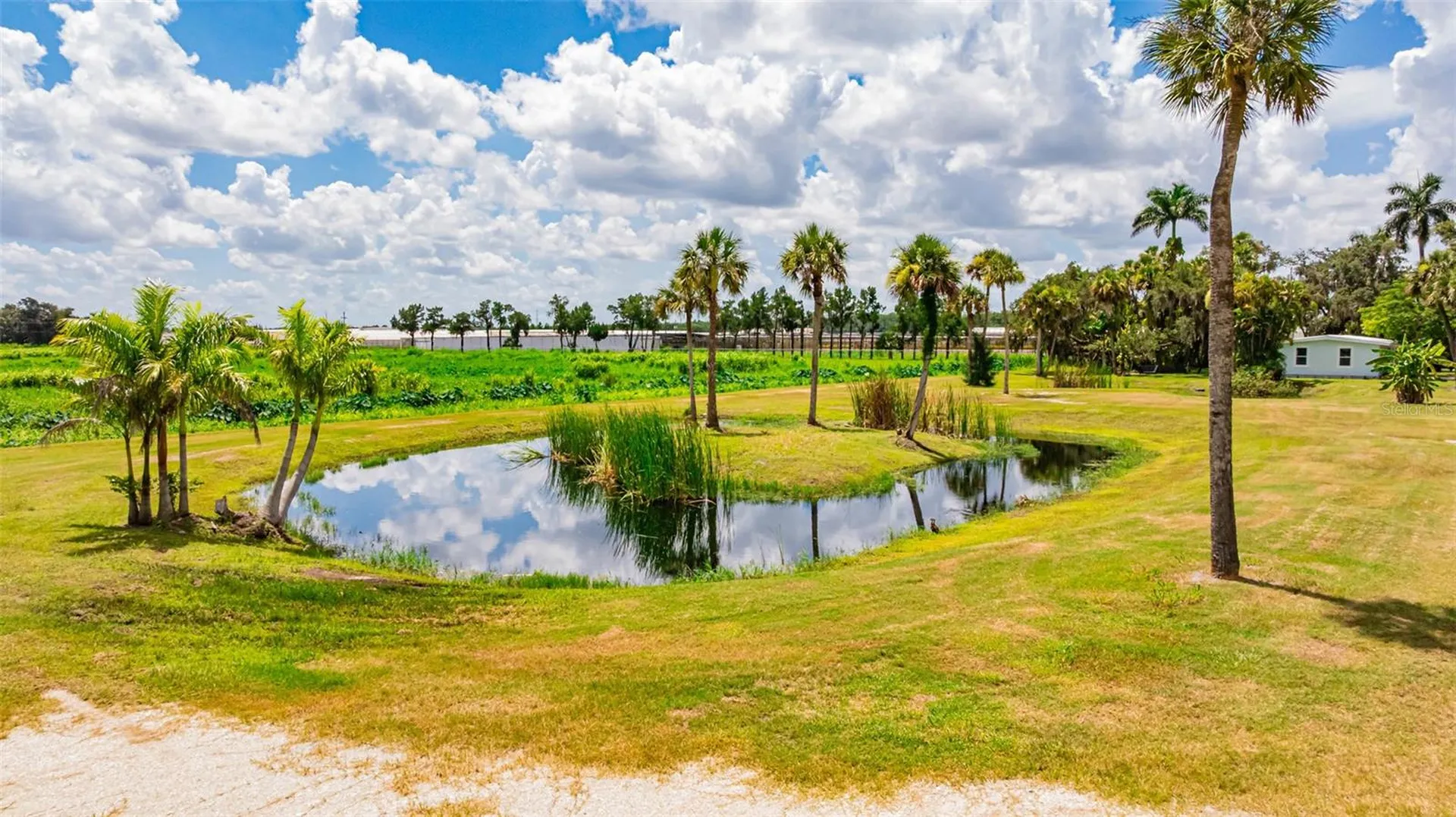 19481/483 S River Road Alva FL 33920