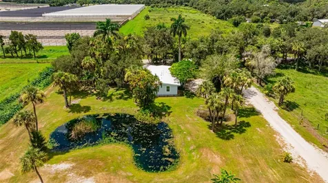 19481/483 S River Road Alva FL 33920