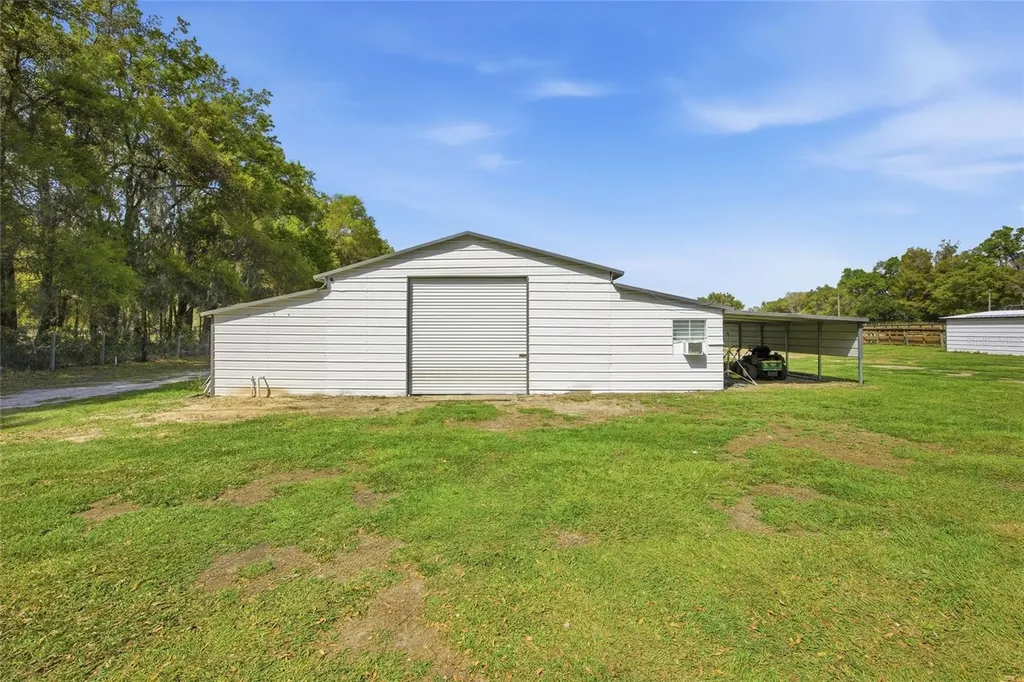 3660 W Highway 329 Reddick FL 32686