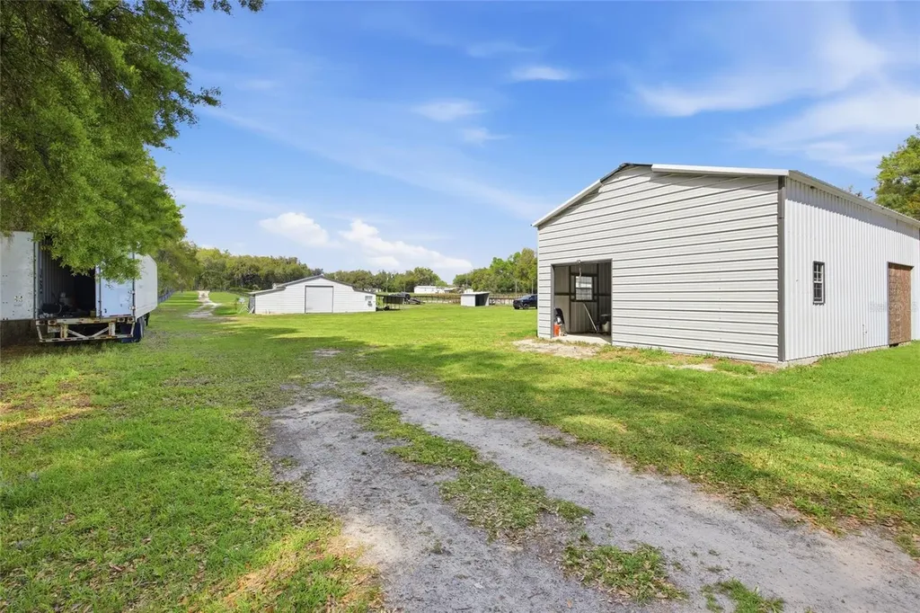 3660 W Highway 329 Reddick FL 32686