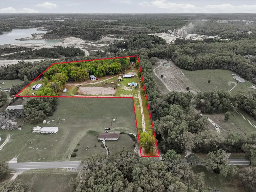 3660 W Highway 329 Reddick FL 32686
