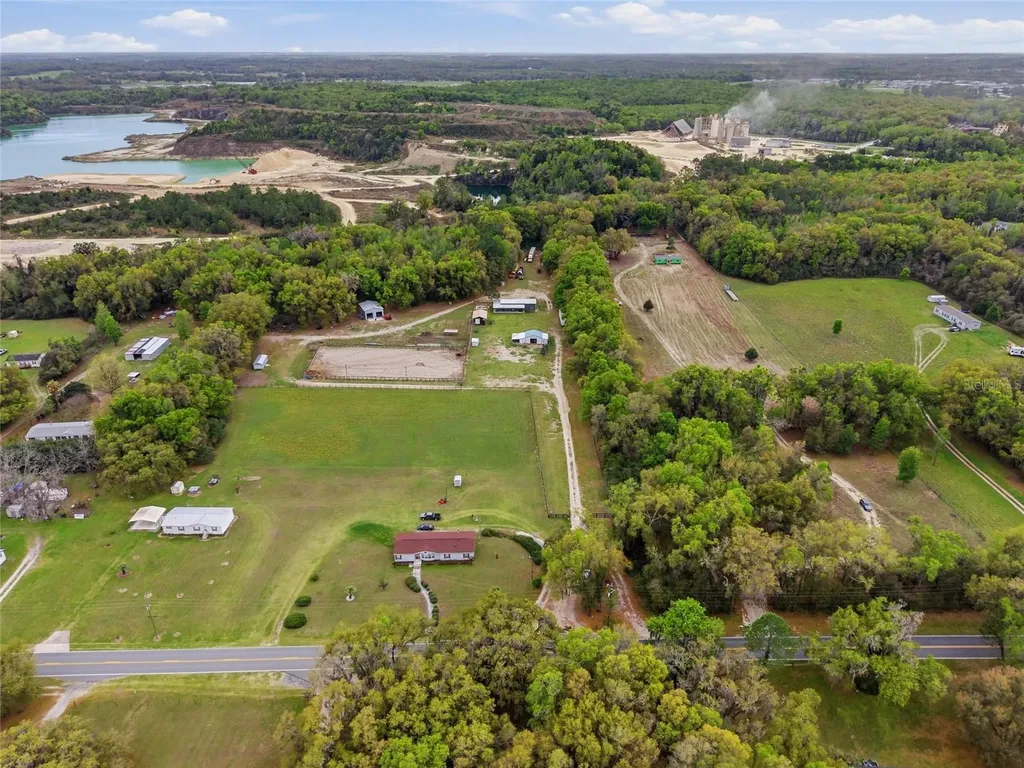 3660 W Highway 329 Reddick FL 32686
