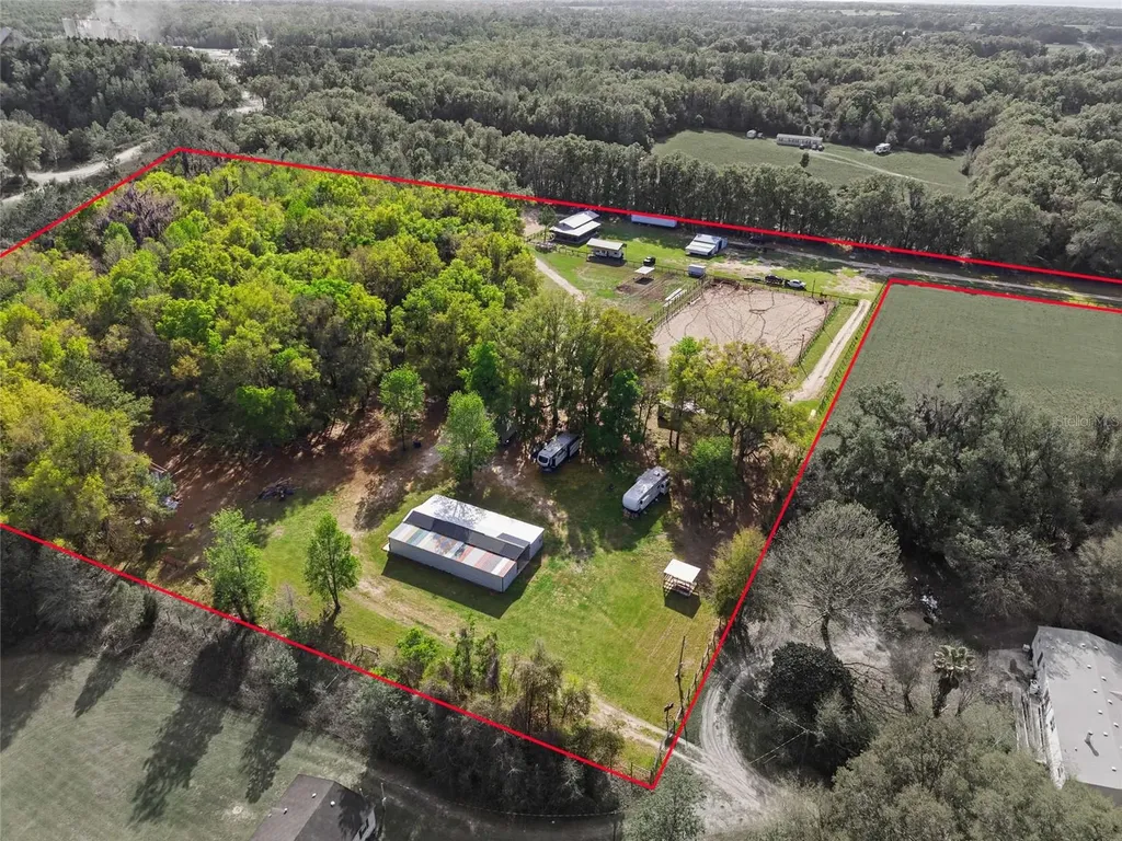 3660 W Highway 329 Reddick FL 32686