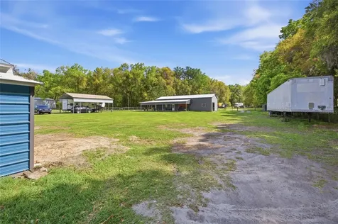 3660 W Highway 329 Reddick FL 32686