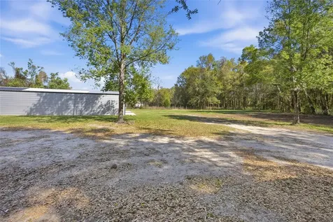 3660 W Highway 329 Reddick FL 32686