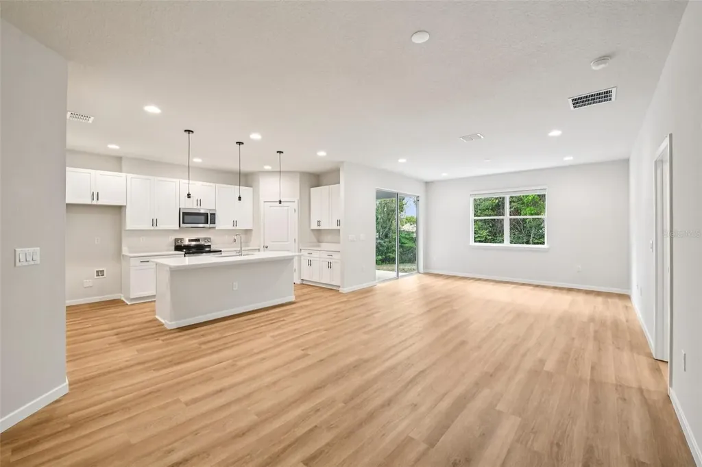 536 E Beresford Avenue Deland FL 32724