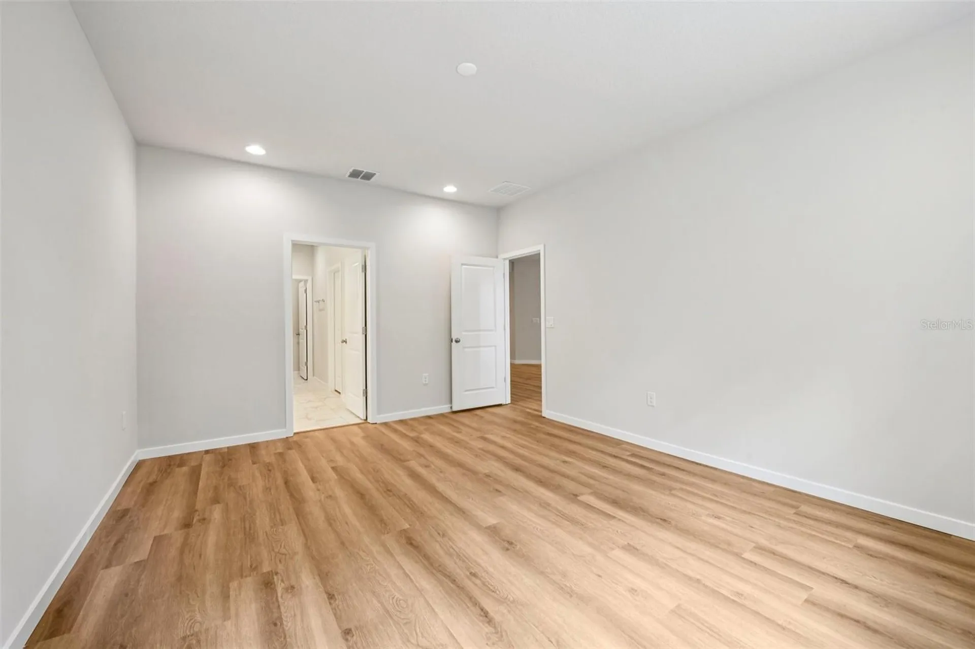 536 E Beresford Avenue Deland FL 32724