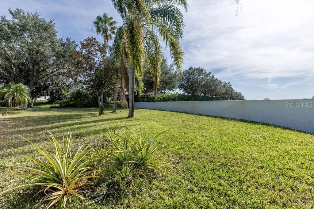 6002 Sailboat Avenue Tavares FL 32778