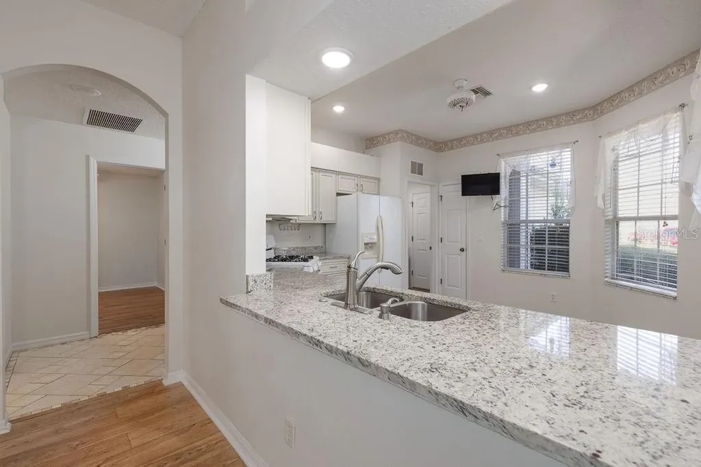 6002 Sailboat Avenue Tavares FL 32778