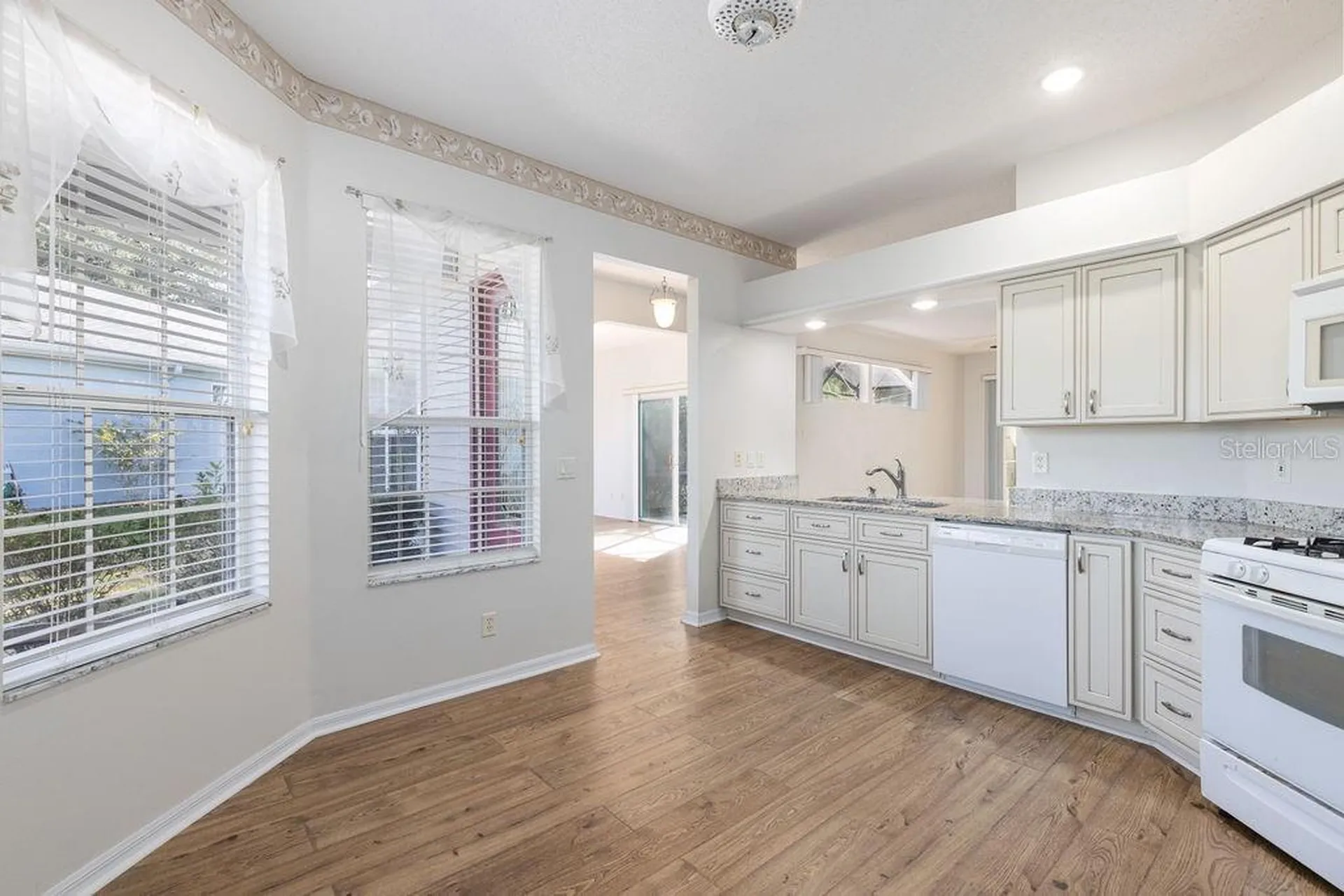6002 Sailboat Avenue Tavares FL 32778