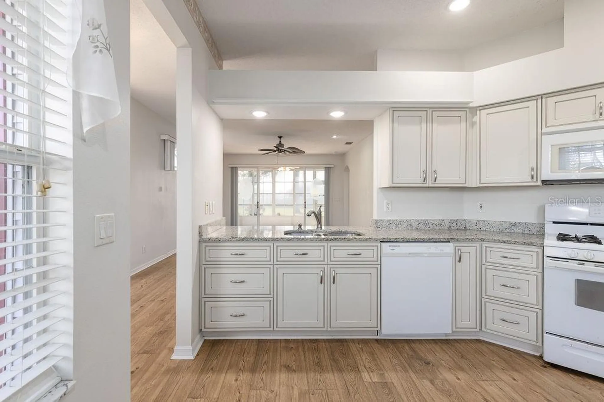 6002 Sailboat Avenue Tavares FL 32778