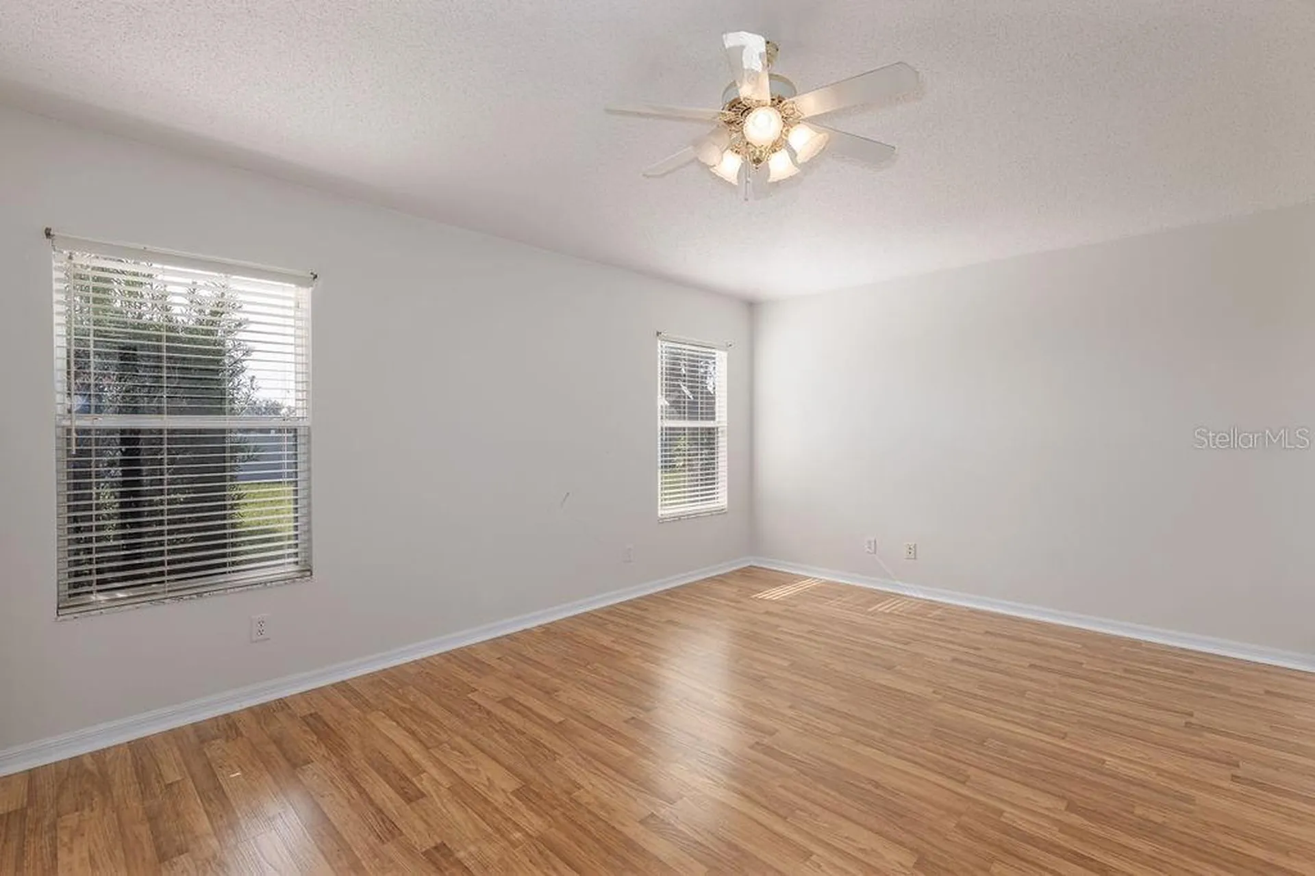 6002 Sailboat Avenue Tavares FL 32778